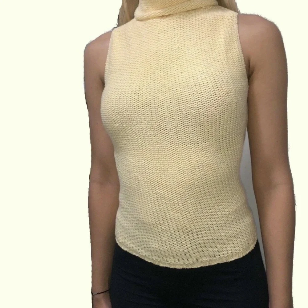 Pale Yellow Sleeveless Turtleneck Knit Sweater - Picture 2 of 13